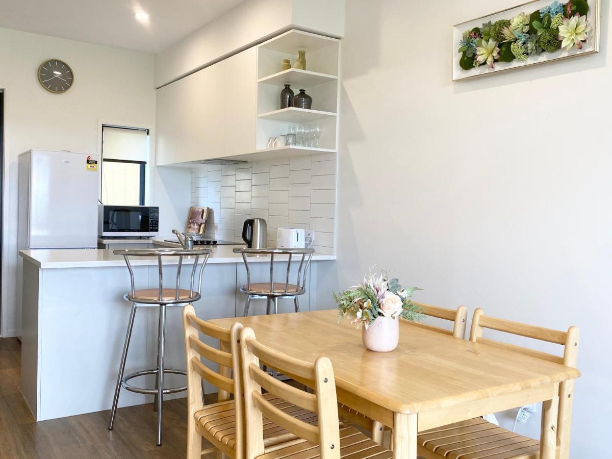 Apartamento Stunning Townhouse - Walking To Botany Shopping Center Auckland Exterior foto